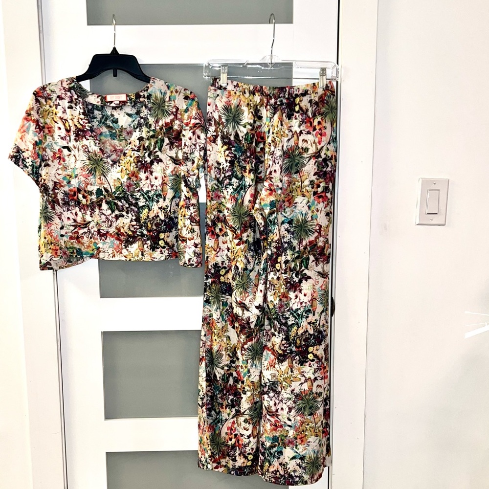 Best Society set of floral pants and blouse, multicolour, pants S blouse M